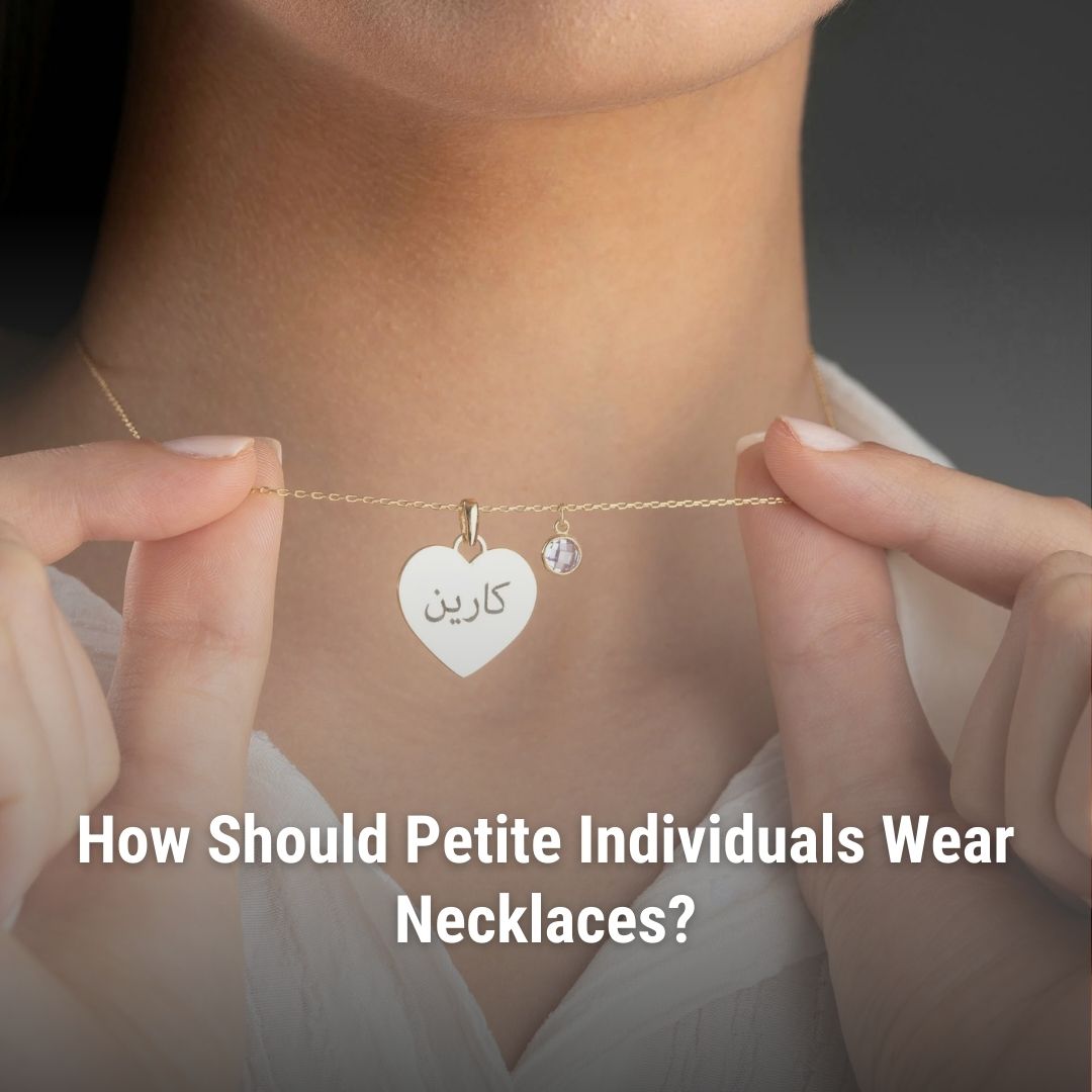 How Should Petite Individuals Wear Necklaces?